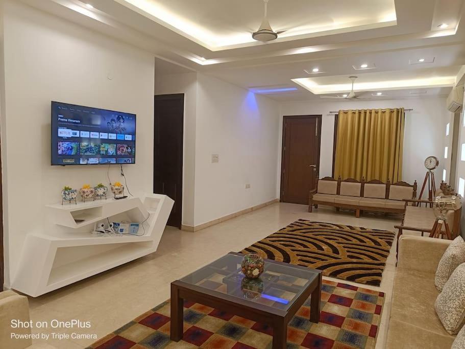 Apartment Bnbbuddy Stupendous In Shalimar Bagh *
